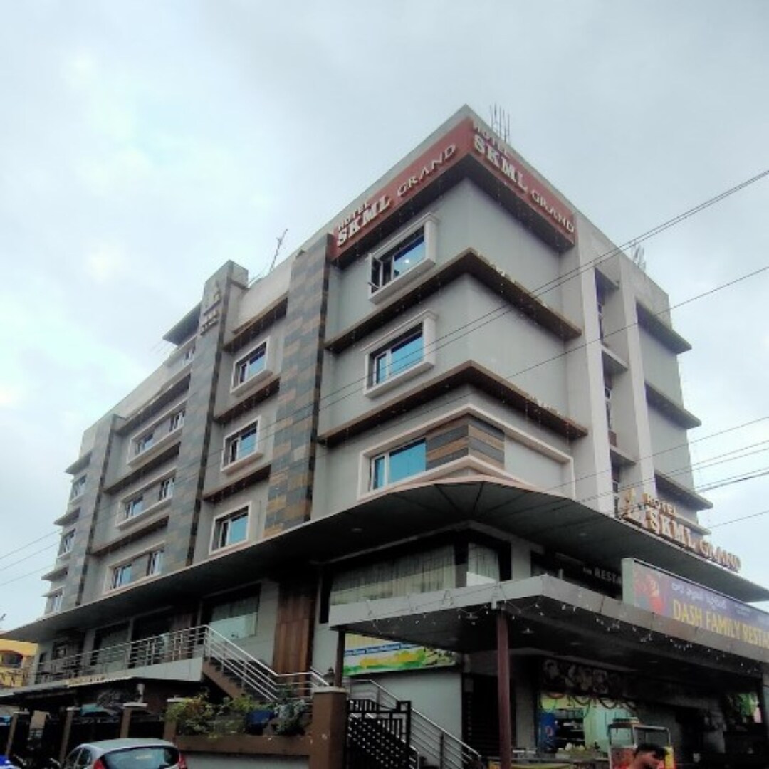 HOTEL SKML GRAND