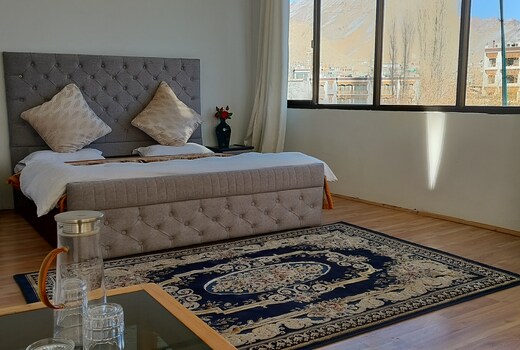 Charu Guest House
