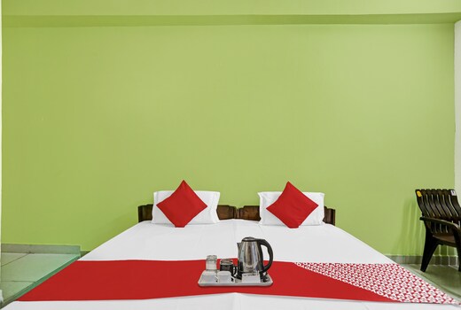 Hotel O U B Inn