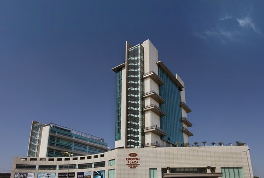 Crowne Plaza Rohini New Delhi, An IHG Hotel