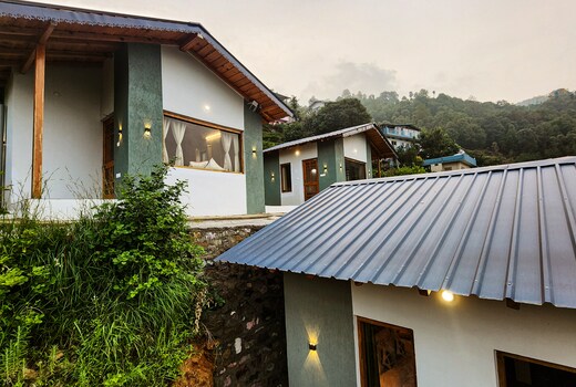 LiveAway Mukteshwar by PACK