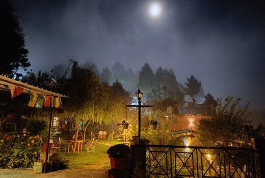 Madhuvan Cottage | Rooms & Restaurant