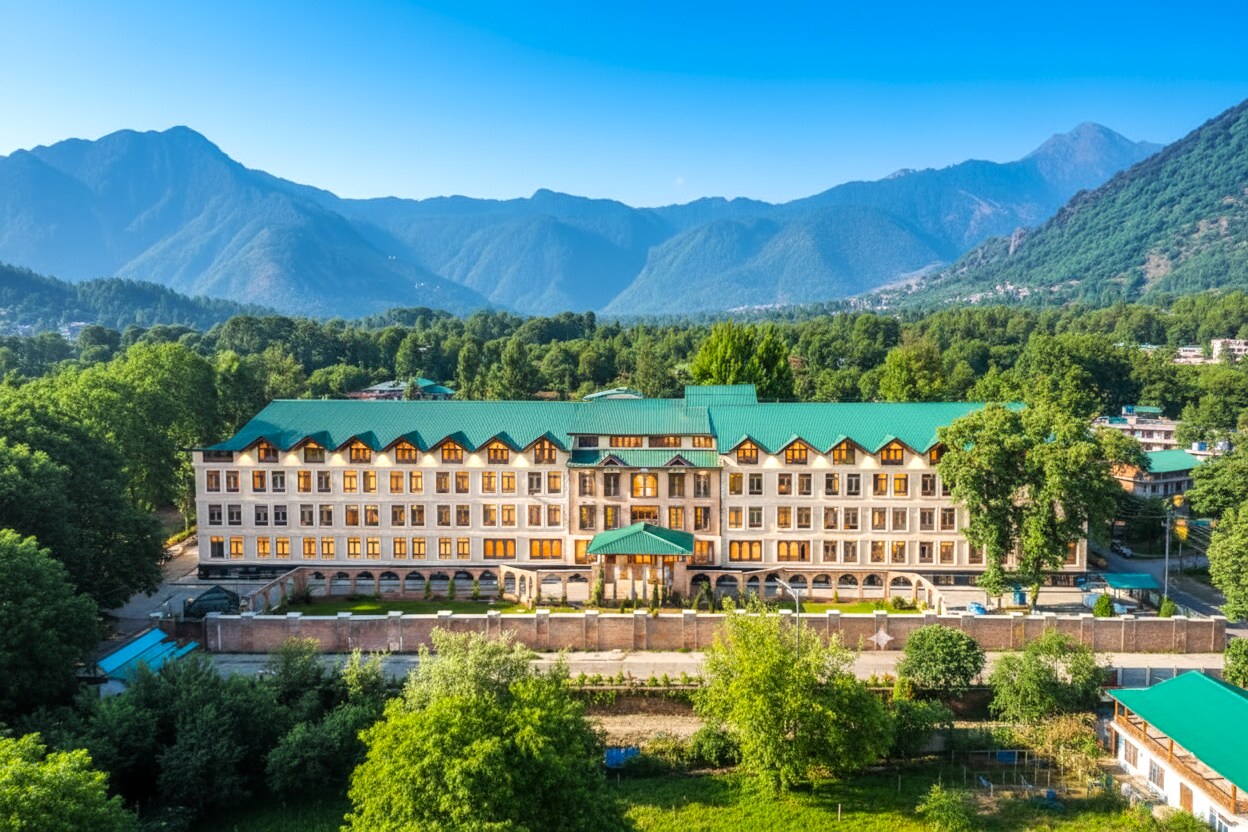 Hotel The Dewan by Royal NaQash