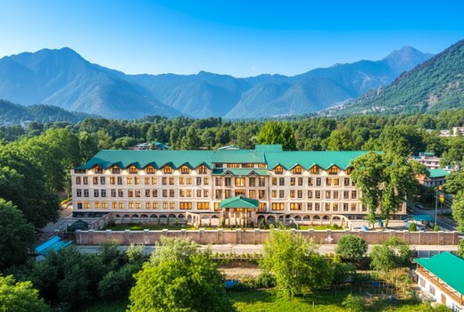 Hotel The Dewan by Royal NaQash