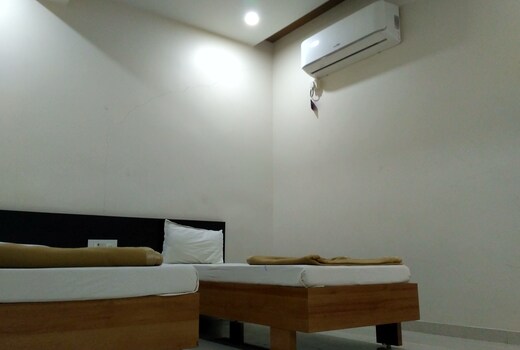 Hotel Anand