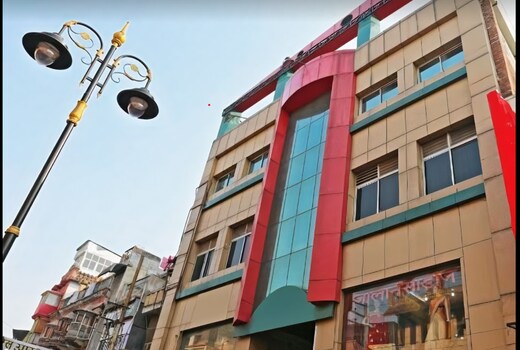 Hotel Sahu Near Kashi Vishwanath Temple Gate
