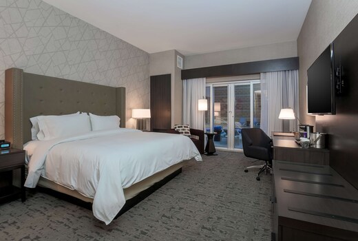 DoubleTree by Hilton Evansville