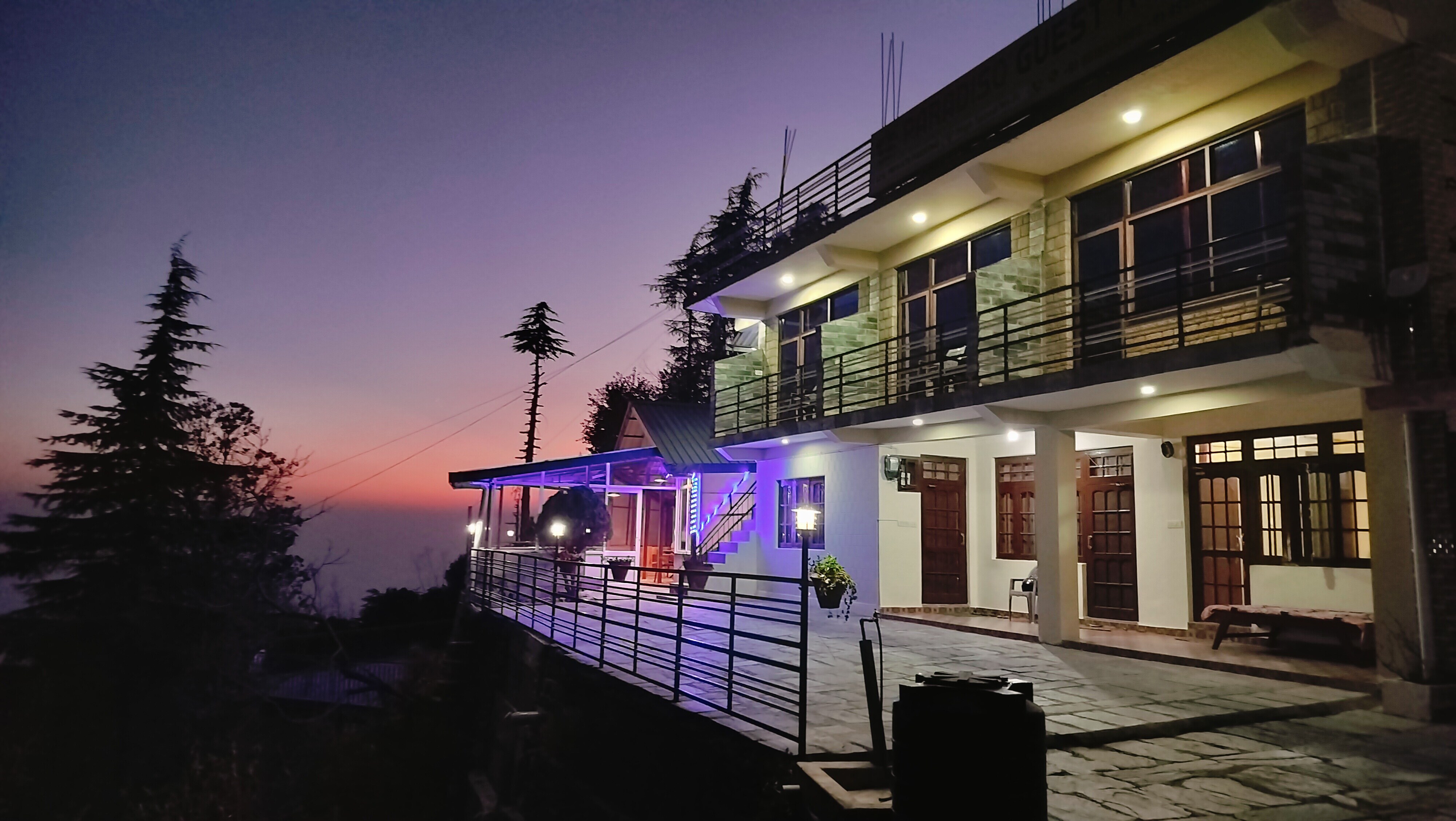 Paradiso Guest House