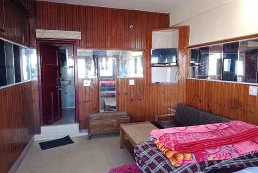 HOTEL UNIQUE BELOW THE NATIONAL FLAG RIDGE SHIMLA