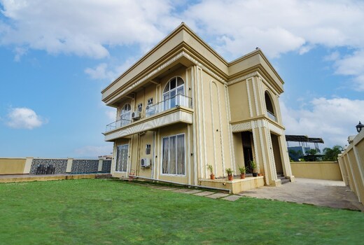 HomeComing 6BHK Villa-No Alcohol
