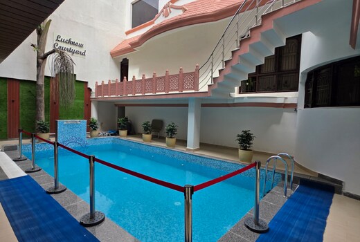 Lucknow Courtyard