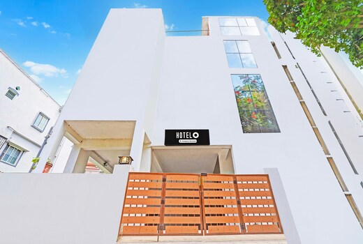Hotel O Sholinganallur Near Anjaneya Temple