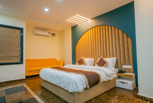 Hotel Ten 11
