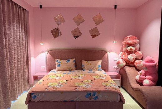 High Rise Luxe Studios at M3M One Key