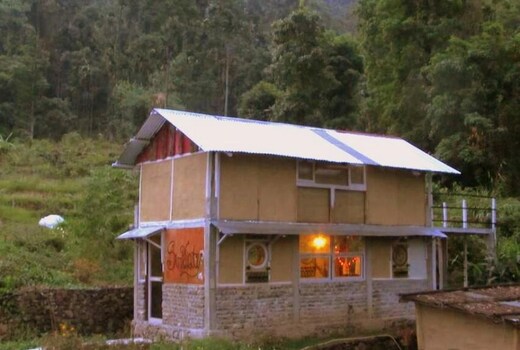 Petrichor Farms Studio Eco Education Center - Natural Homes (Simplicity)
