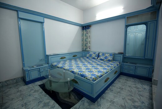 SANGLEELA BNB (Opp NSP Pitampura)
