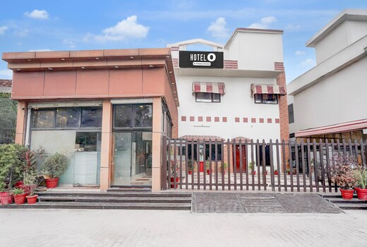 Hotel O Tyagi Road near Railway Station Formerly Shivam Residency