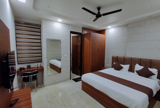 HOTEL 24 STAR INN- NEAR FORTIS SHALIMAR BAGH