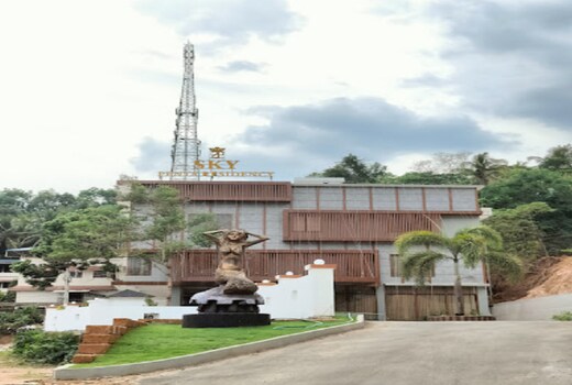 Hotel Sky Penta Residency