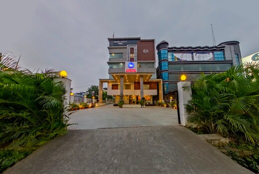 ZiP By Spree Hotels Grand Legacy Prime - GMS Road Dehradun.