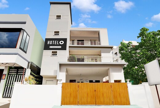 OYO Hotel O Ashok Nagar Near JNTU College