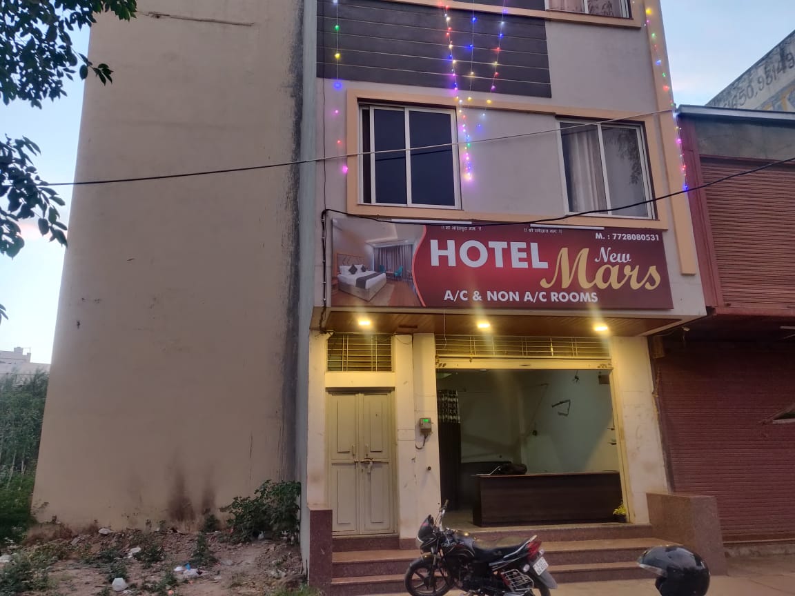 Hotel New Mars