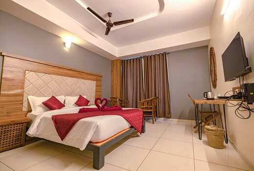 Hotel SRM GRANDEURS