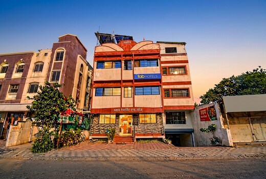 FabHotel Akshay Inn