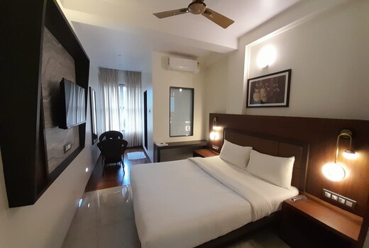 ARENA INN