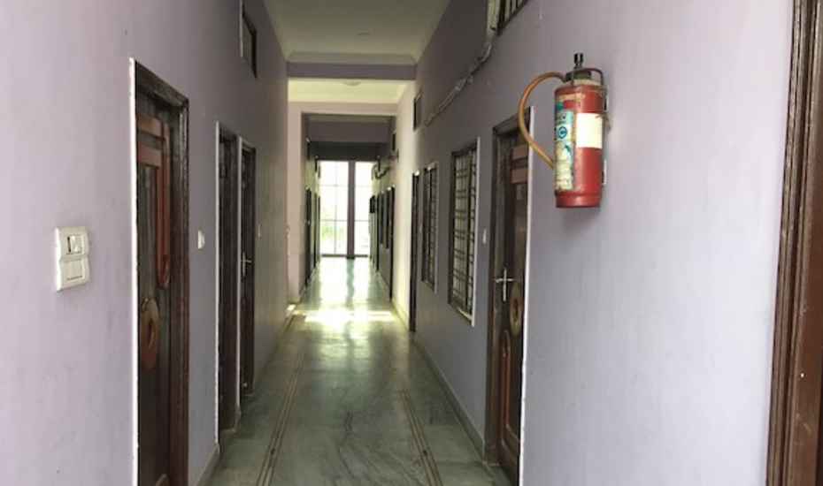 Hotel Shri prakash Inn
