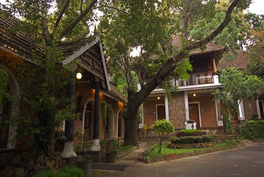 Hotel Ambadi | Heritage Resort