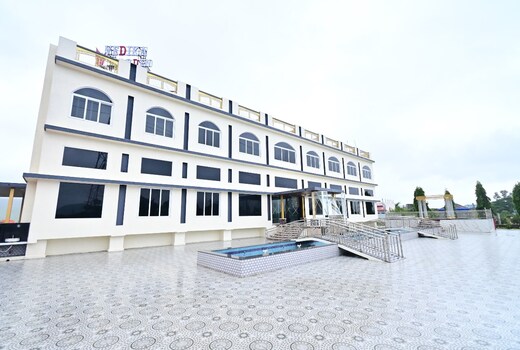 VEDIKA GARDEN