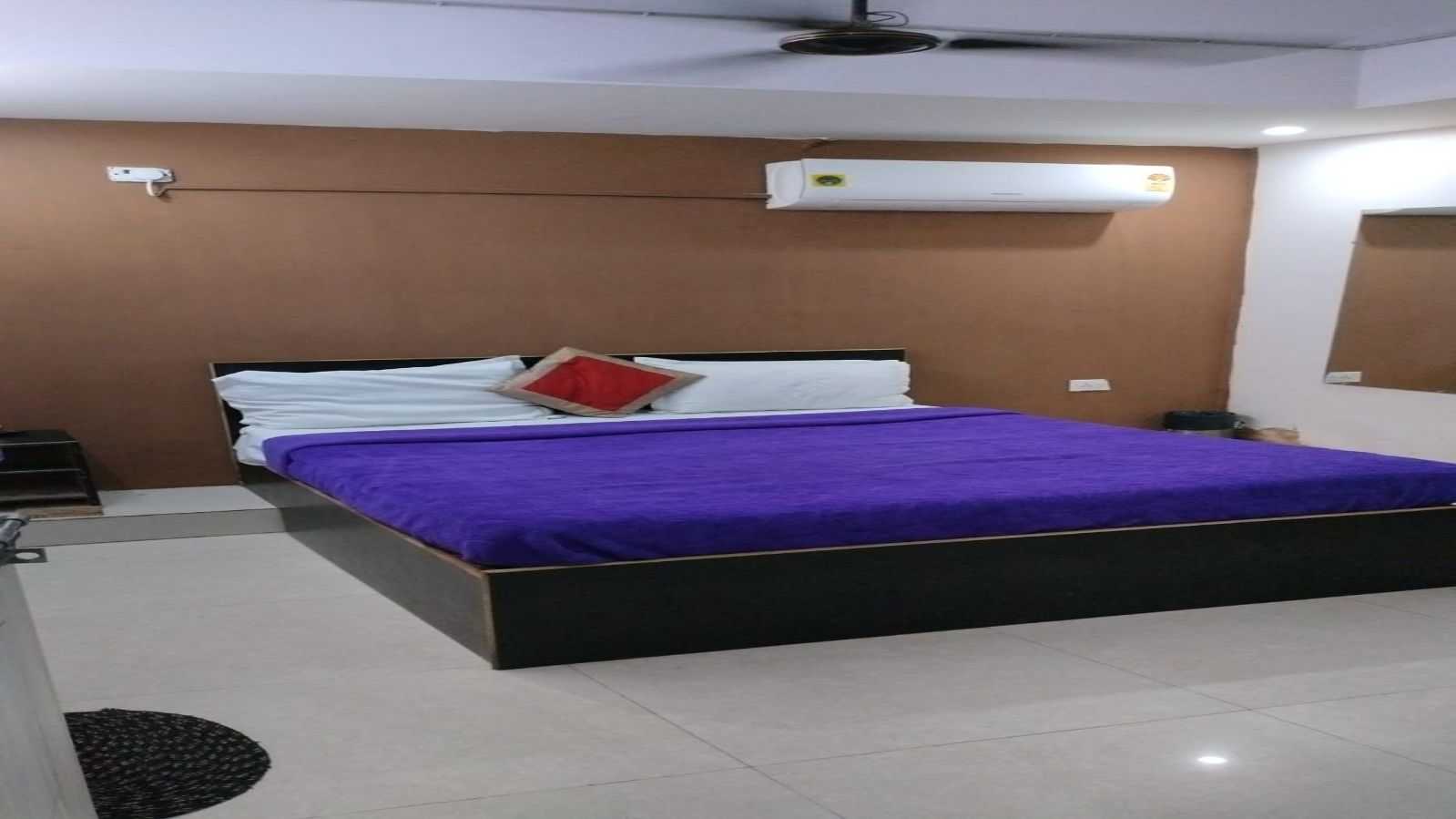 Hotel O Kanak palace