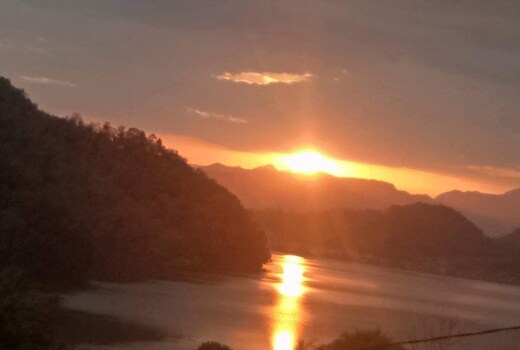 Begnas Lake Front Guest House