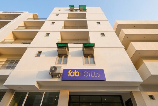 FabHotel Legend Stay - Dwarka Sector 7