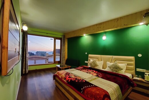 Sonesta B&B