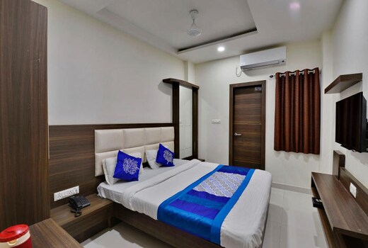 Hotel Amar Palace
