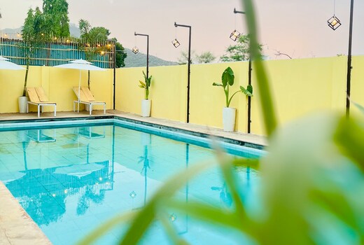 Hotel Heaven Hilll