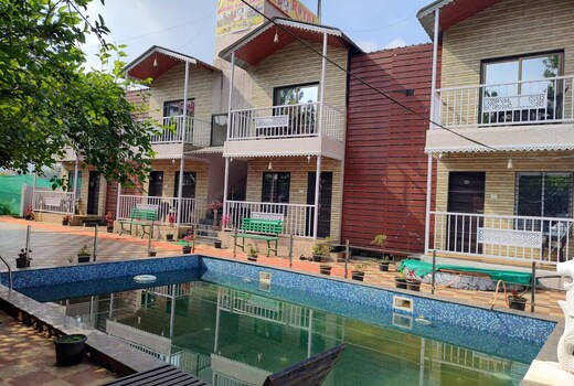 Royal Honey Resort