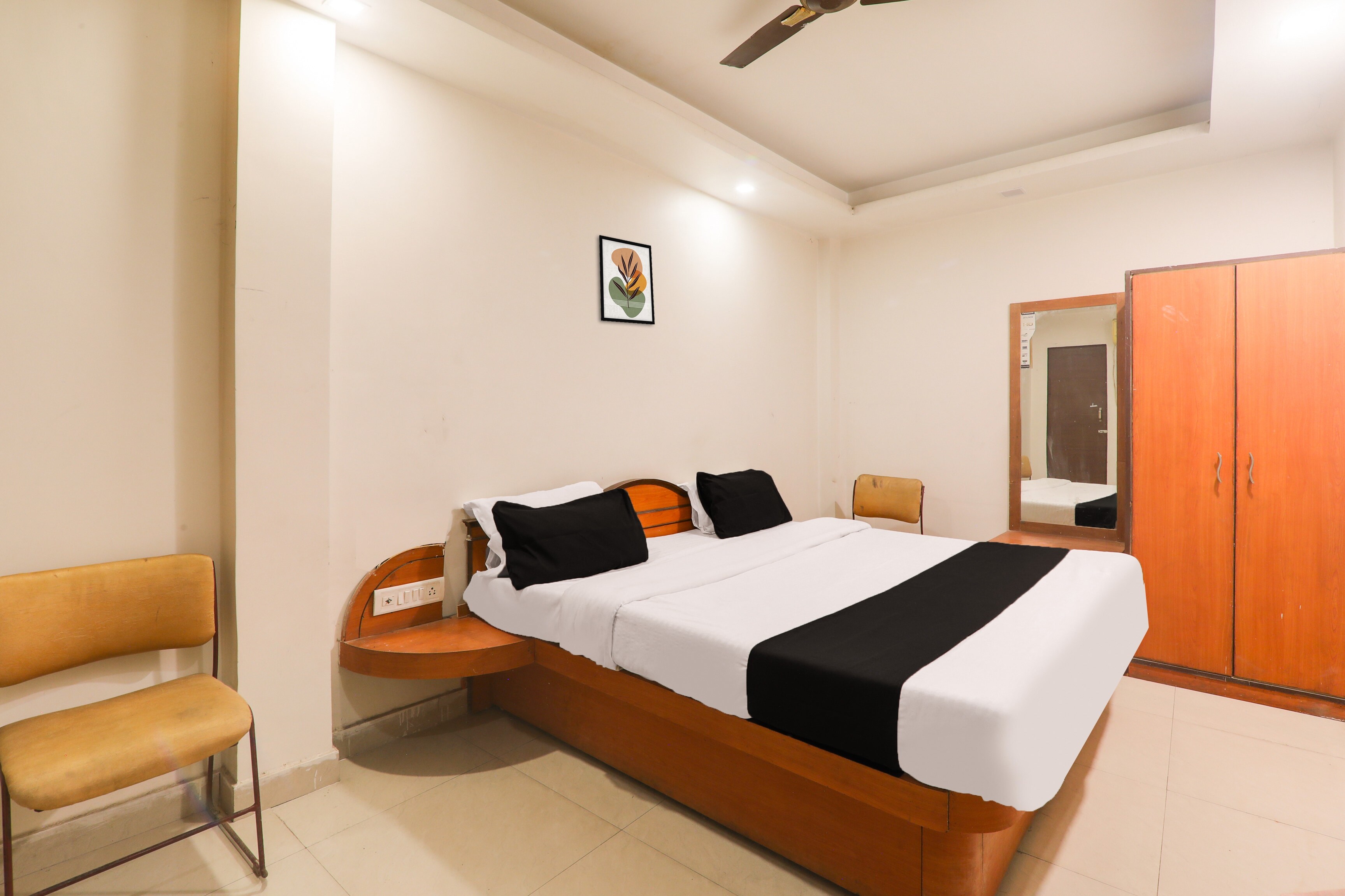 Hotel O TJ INTERNATIONAL