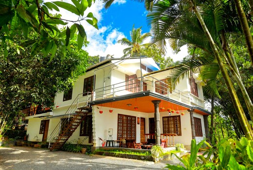 Highland Escape 2BR FF near Wayanad