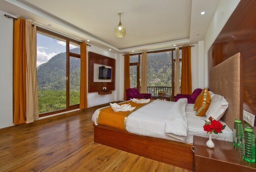Apple Crescent Resorts