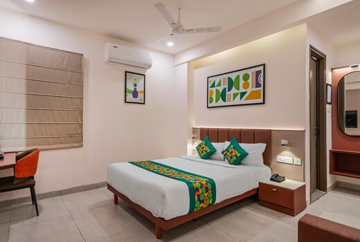 Treebo Premium Hydotel, Hi-Tech City