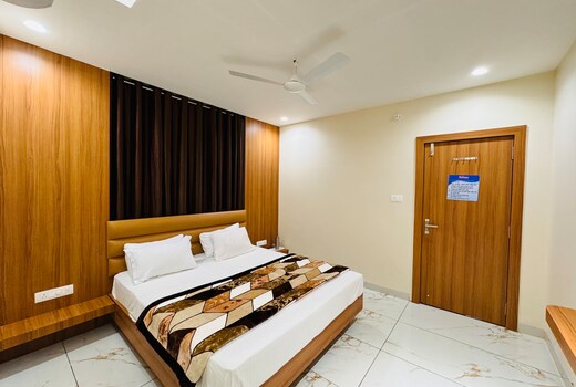 Hotel Shree Krishnam