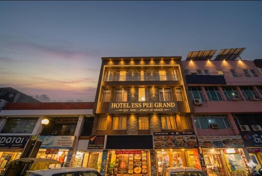 Hotel Ess Pee Grand Mohali