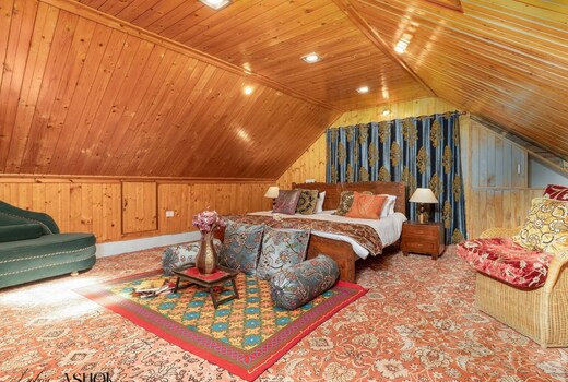 Luxury Ashok Homestay