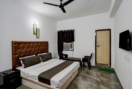 Hotel O Omi Rooms