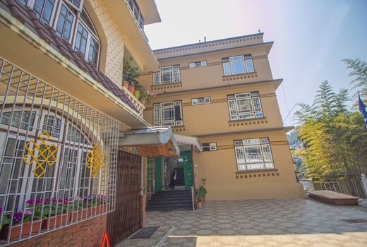FINESTAYS HIDDEN ABODE