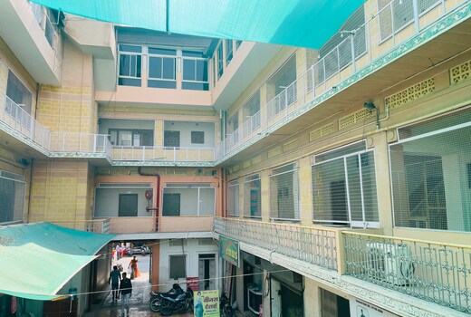 KAILASH SAROWAR HOTEL