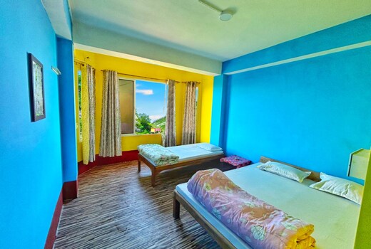 Charkhole Dekiling Homestay